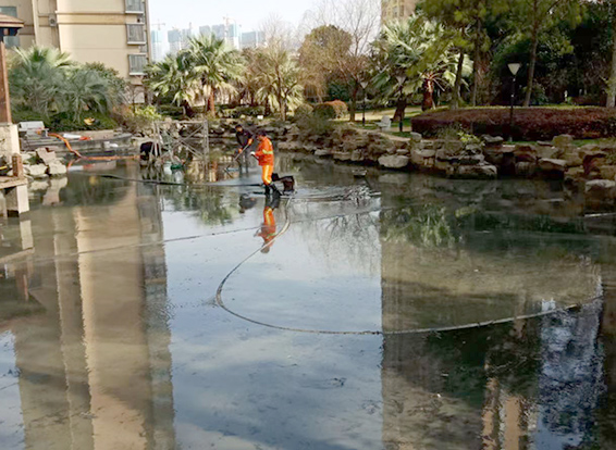 瑞丽景观池淤泥清理